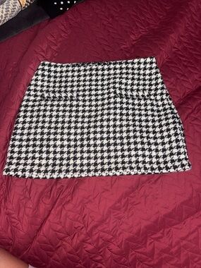 a new day Black & White Houndstooth Mini Skirt